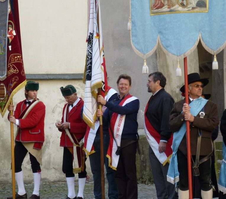 Tischtennisabteilung bei der Fahnenabordung